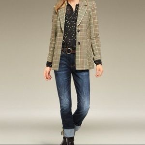 CAbi High Straight Distressed Dark‎ Wash Jeans #3561